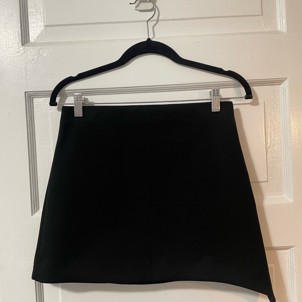 Zara Women's S Peaked Mini Skirt Black Asymmetric Side Zip Short NWT
